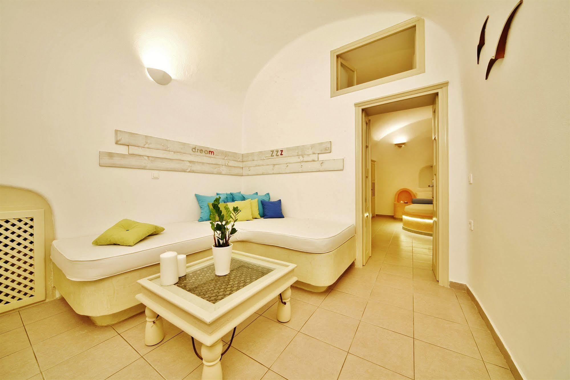 Chroma Suites Oía Exterior foto
